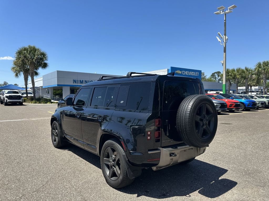 Used 2021 Land Rover Defender 110 X-Dynamic SE AWD/4WD image 14