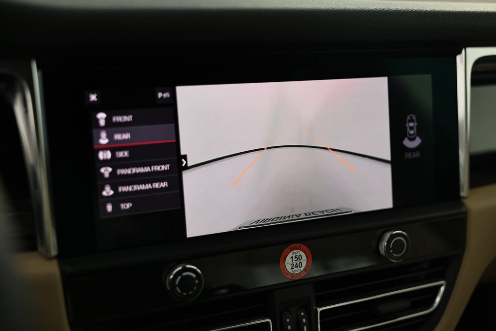 Certified 2026 Porsche Macan AWD/4WD image 40