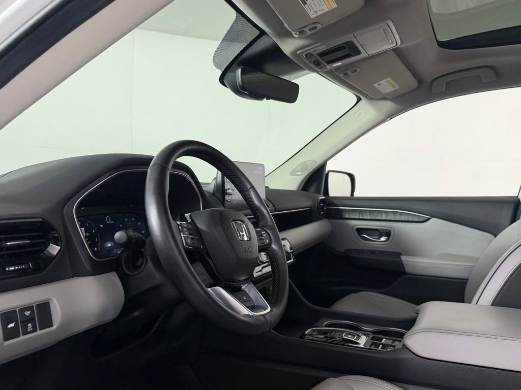 Used 2024 Honda Pilot Elite image 22