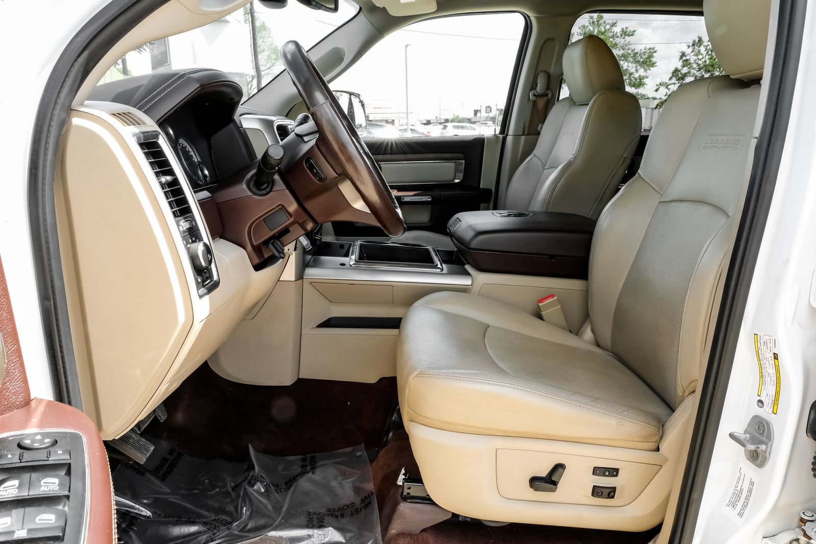 Used 2014 RAM 3500 Laramie image 4