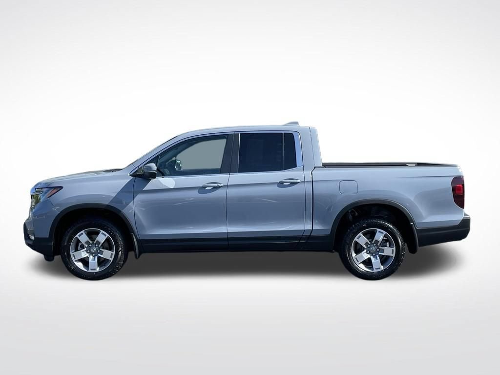 Certified 2025 Honda Ridgeline RTL image 2