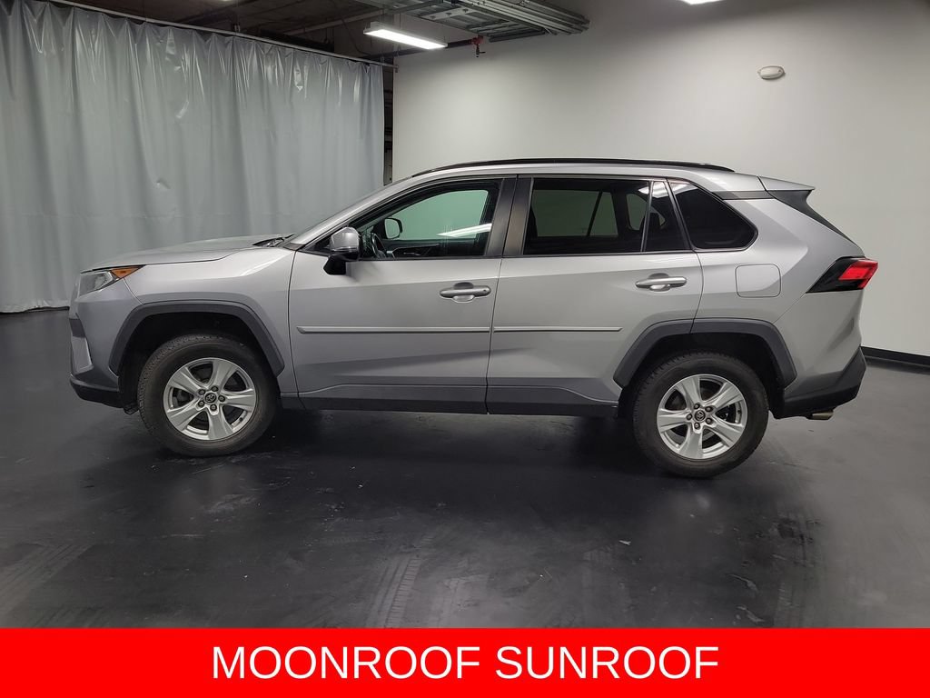Used 2020 Toyota RAV4 XLE w/ Convenience Package AWD/4WD image 5