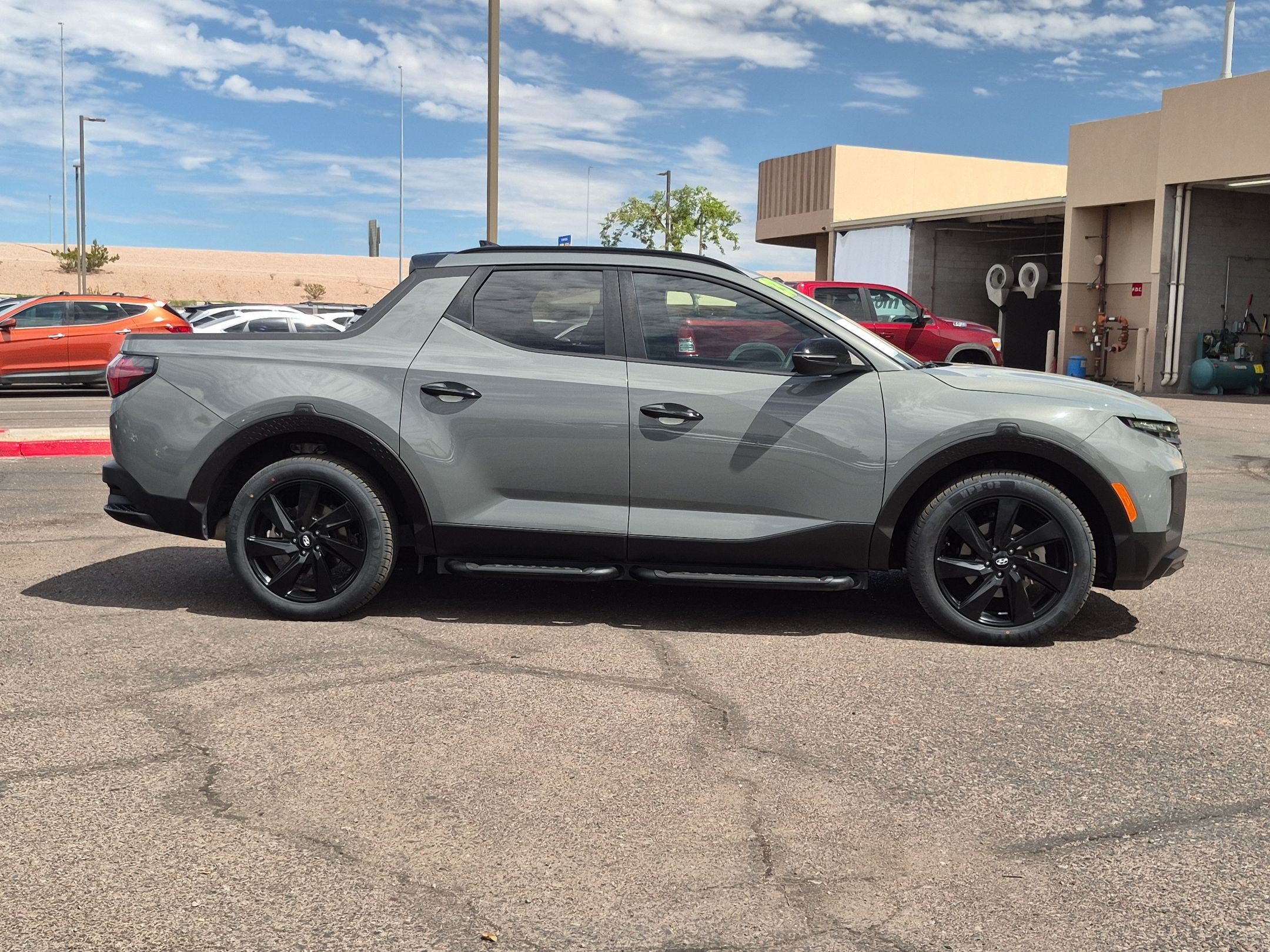 Used 2023 Hyundai Santa Cruz Night AWD/4WD image 4