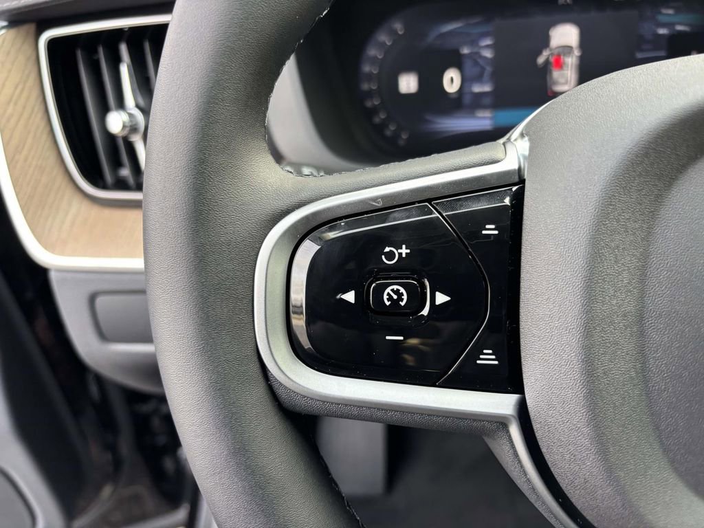 New 2026 Volvo XC60 B5 Ultra w/ Protection Package Premier image 17