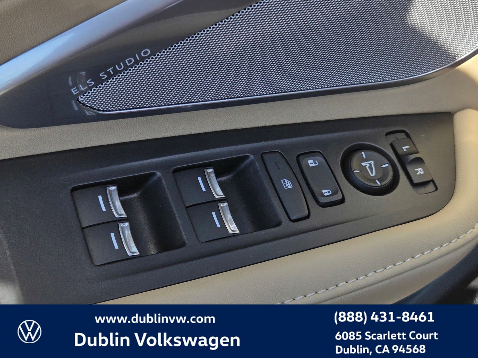 Used 2023 Acura RDX AWD w/ Technology Package image 11