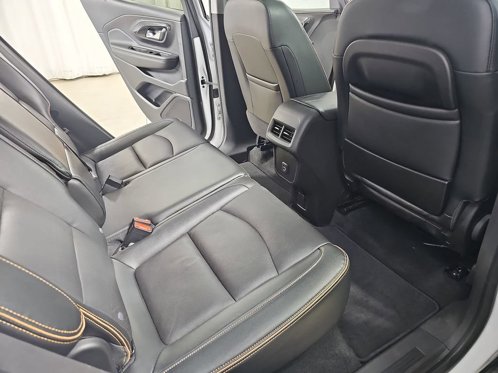 Certified 2023 GMC Terrain AT4 w/ Tech Package AWD/4WD image 14