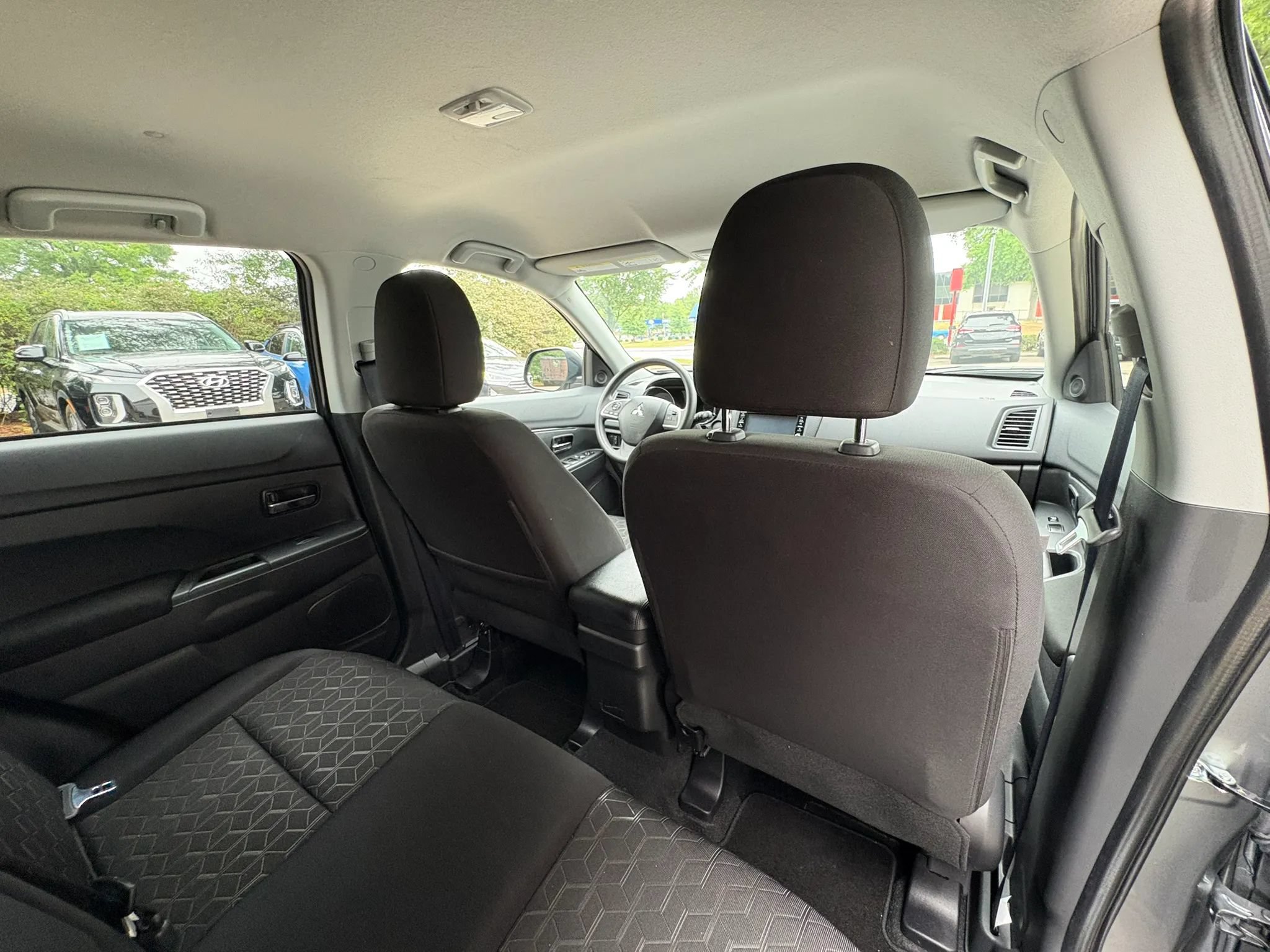 Used 2025 Mitsubishi Outlander Sport ES AWD/4WD image 16