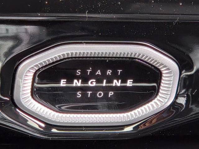 New 2026 Jeep Grand Cherokee Altitude RWD image 18