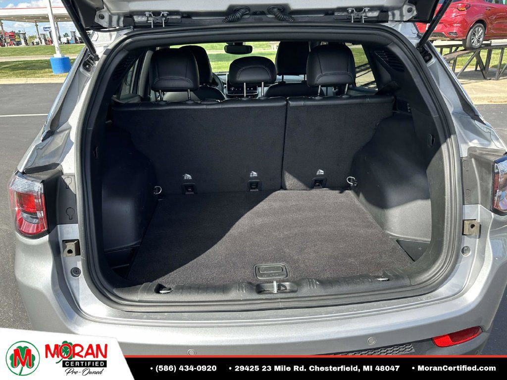 Used 2023 Jeep Compass Limited AWD/4WD image 11