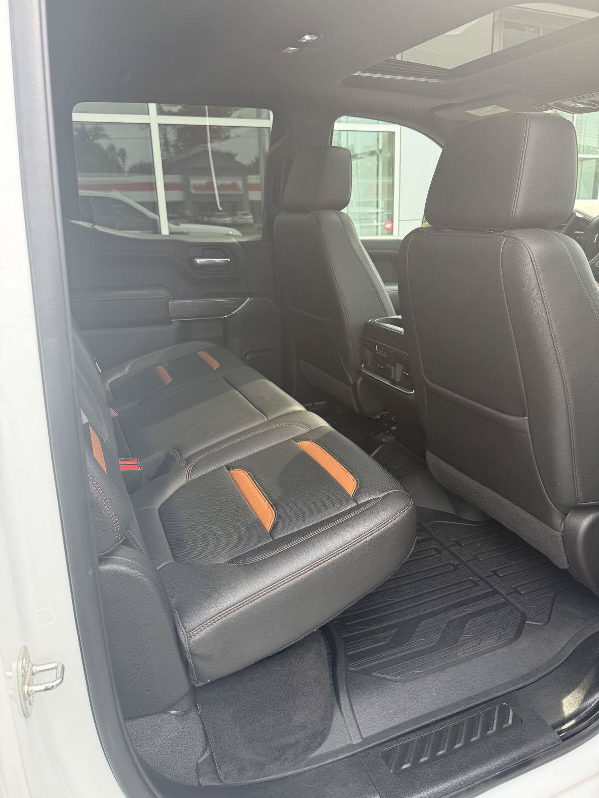Used 2019 GMC Sierra 1500 AT4 w/ Technology Package AWD/4WD image 18