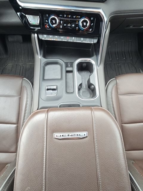 Used 2025 GMC Sierra 2500 Denali w/ Denali Reserve Package AWD/4WD image 41
