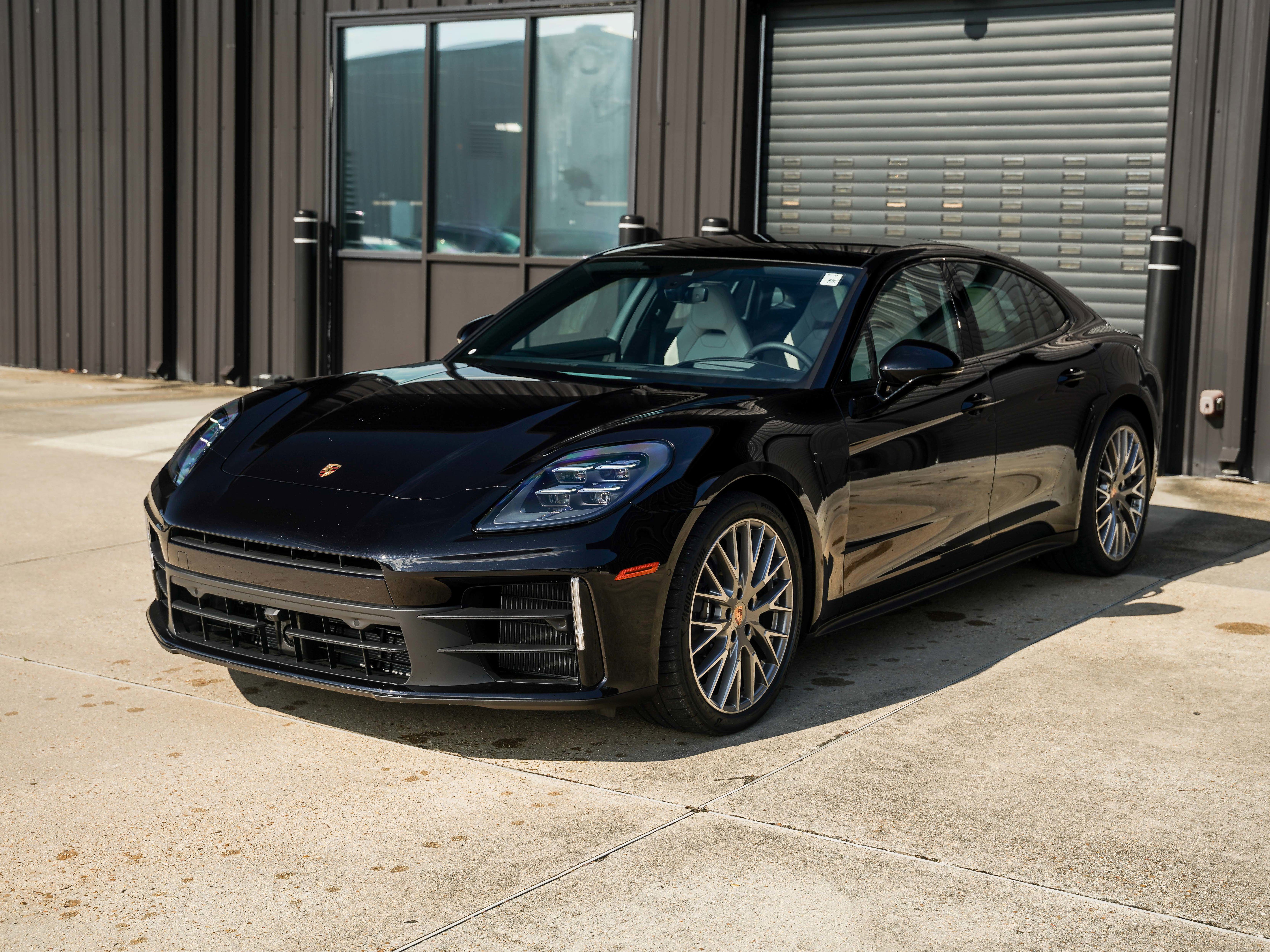 New 2026 Porsche Panamera 4 image 8