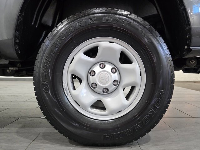 Used 2023 Toyota Tacoma SR image 23