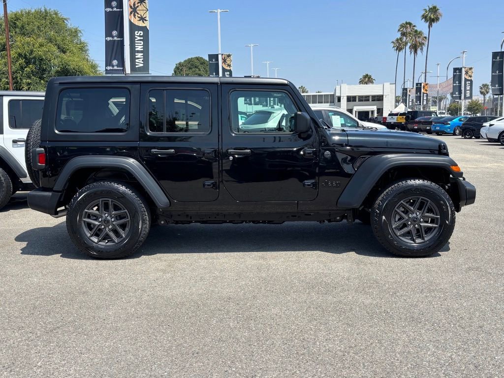 Used 2024 Jeep Wrangler Unlimited Sport AWD/4WD image 3