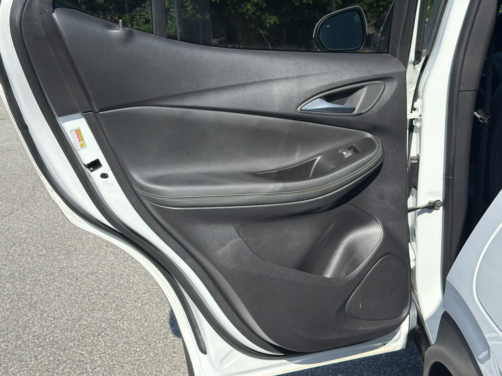 Used 2022 Buick Encore GX Select FWD image 29
