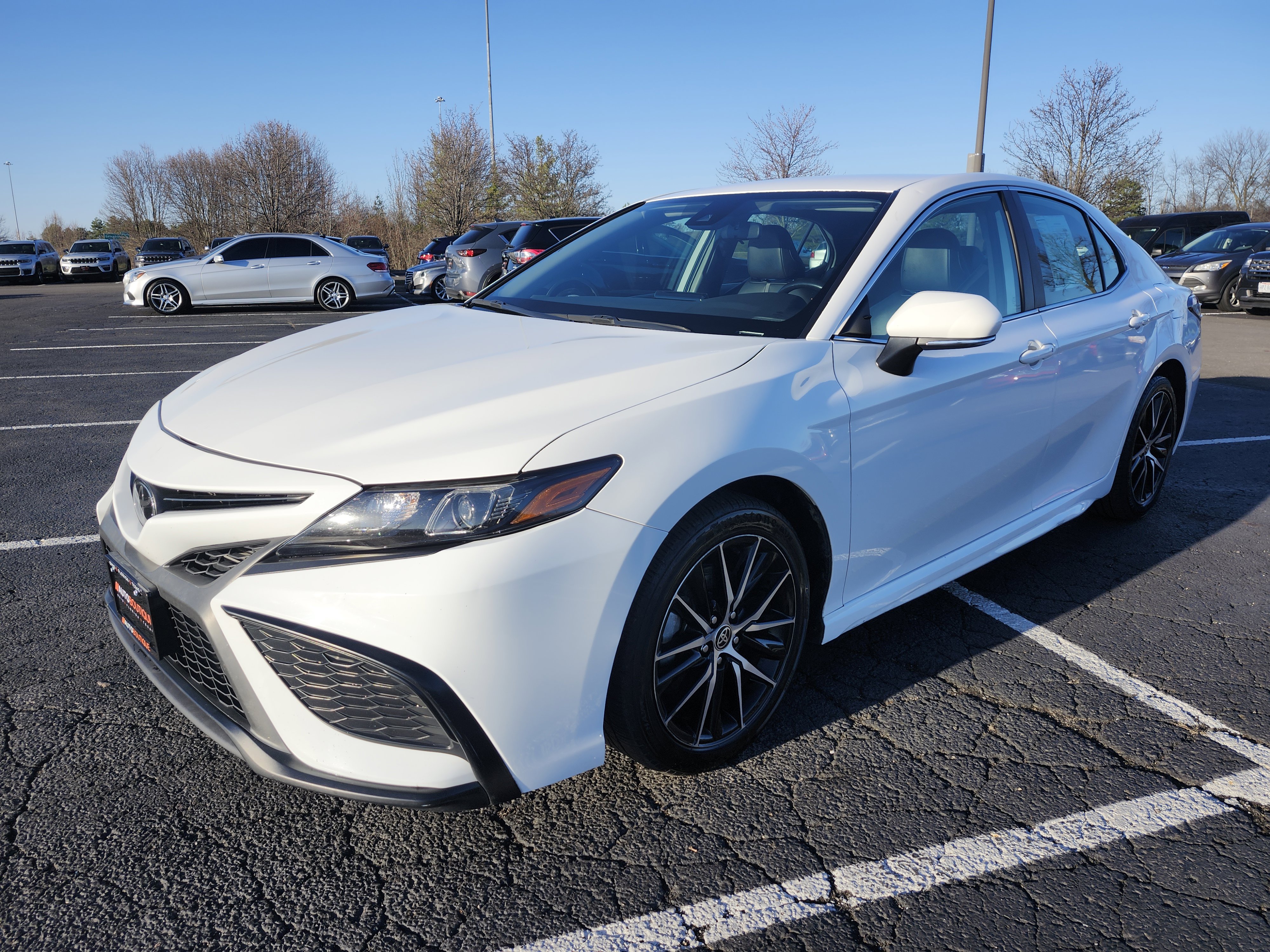Used 2022 Toyota Camry SE image 13