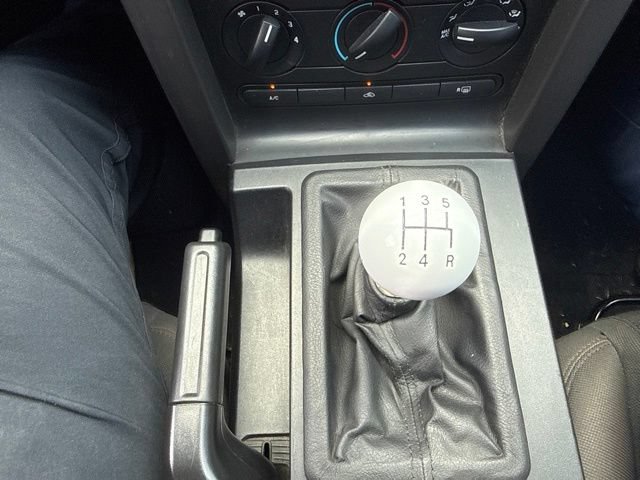Used 2006 Ford Mustang GT RWD image 14