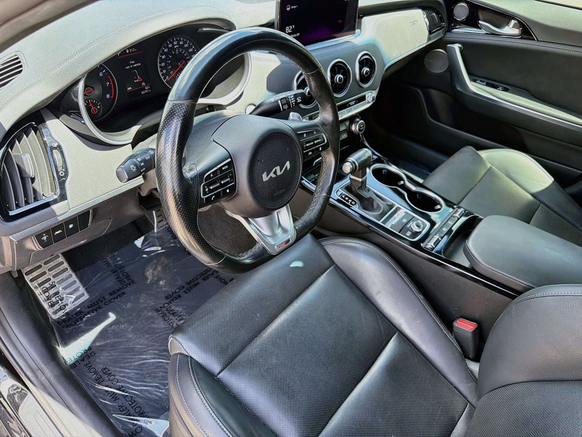 Used 2022 Kia Stinger GT-Line w/ Sun & Sound Package RWD image 25