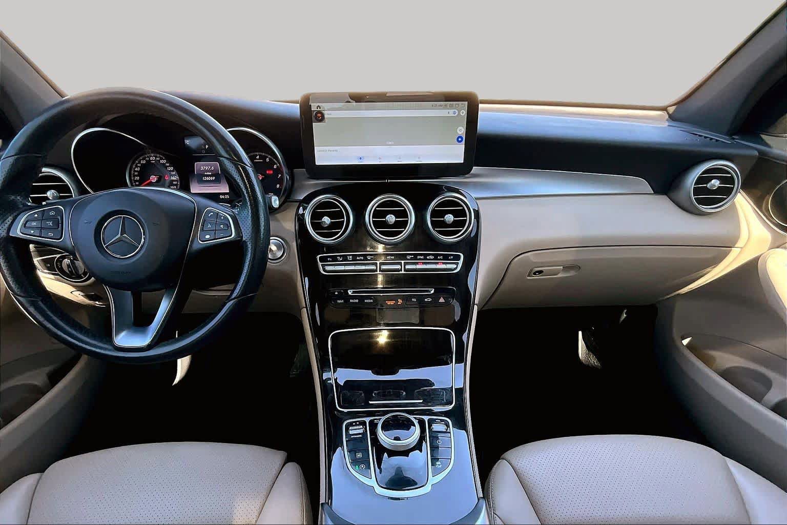 Used 2017 Mercedes-Benz GLC 300 image 16