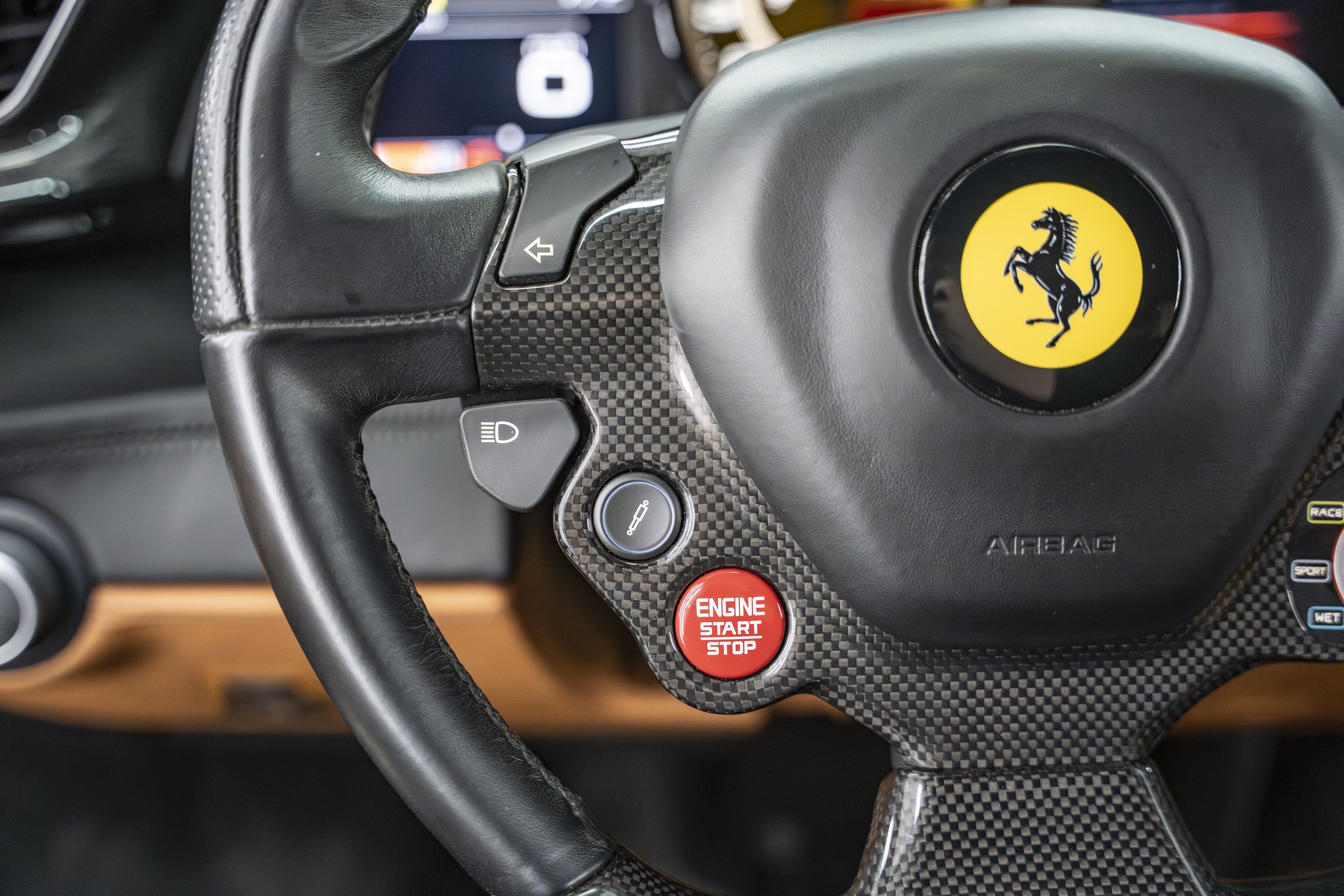 Used 2016 Ferrari 488 GTB RWD image 30