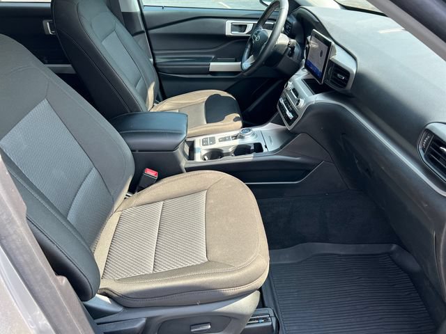 Used 2022 Ford Explorer XLT RWD image 14