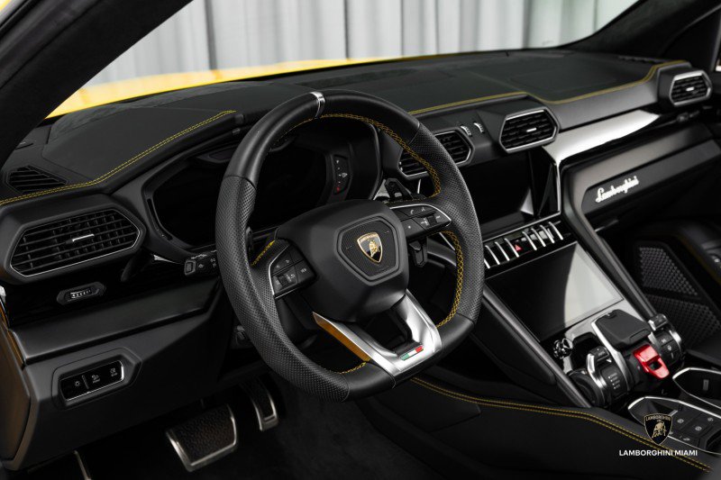 Used 2024 Lamborghini Urus S image 29