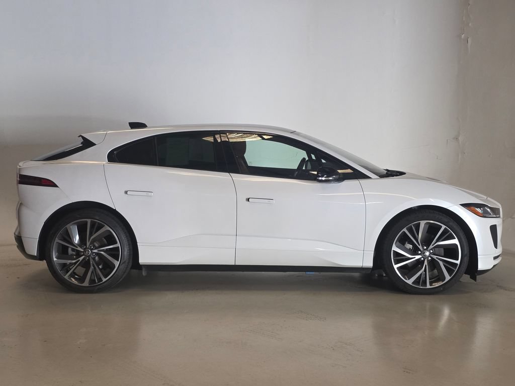 Certified 2024 Jaguar I-PACE R-Dynamic HSE AWD/4WD image 4