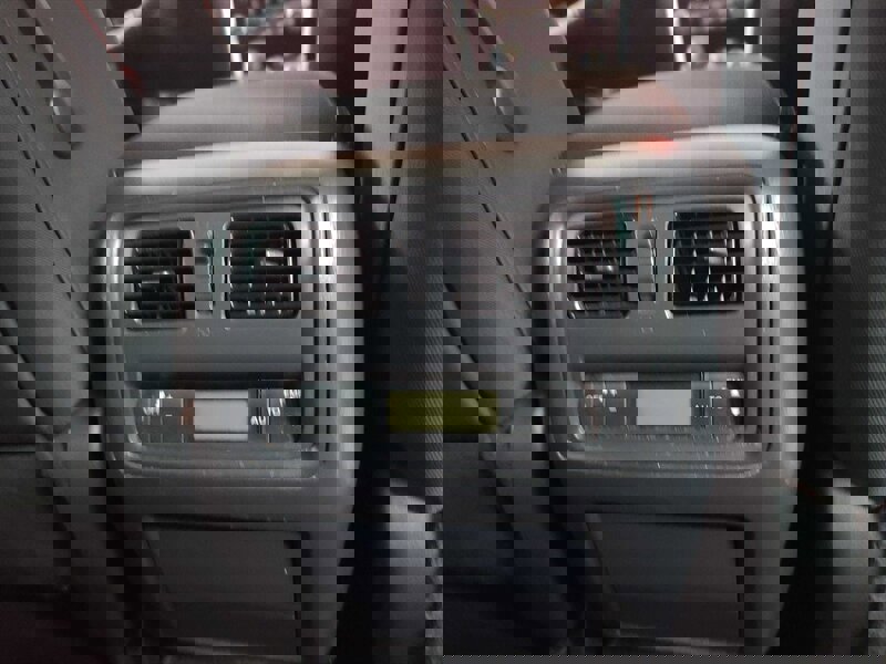 Used 2017 Nissan Pathfinder SV image 20