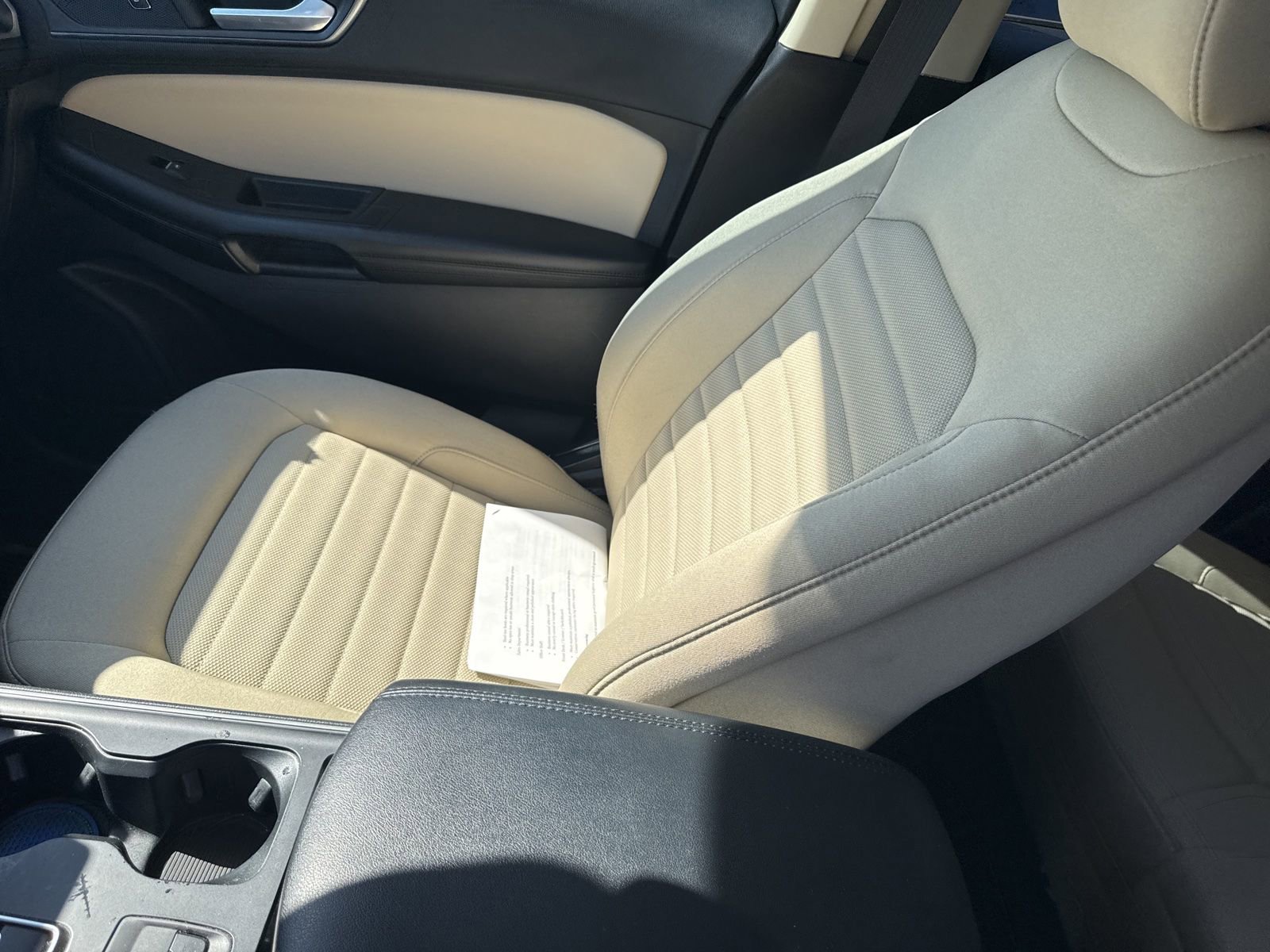 Used 2022 Ford Edge SE AWD/4WD image 16