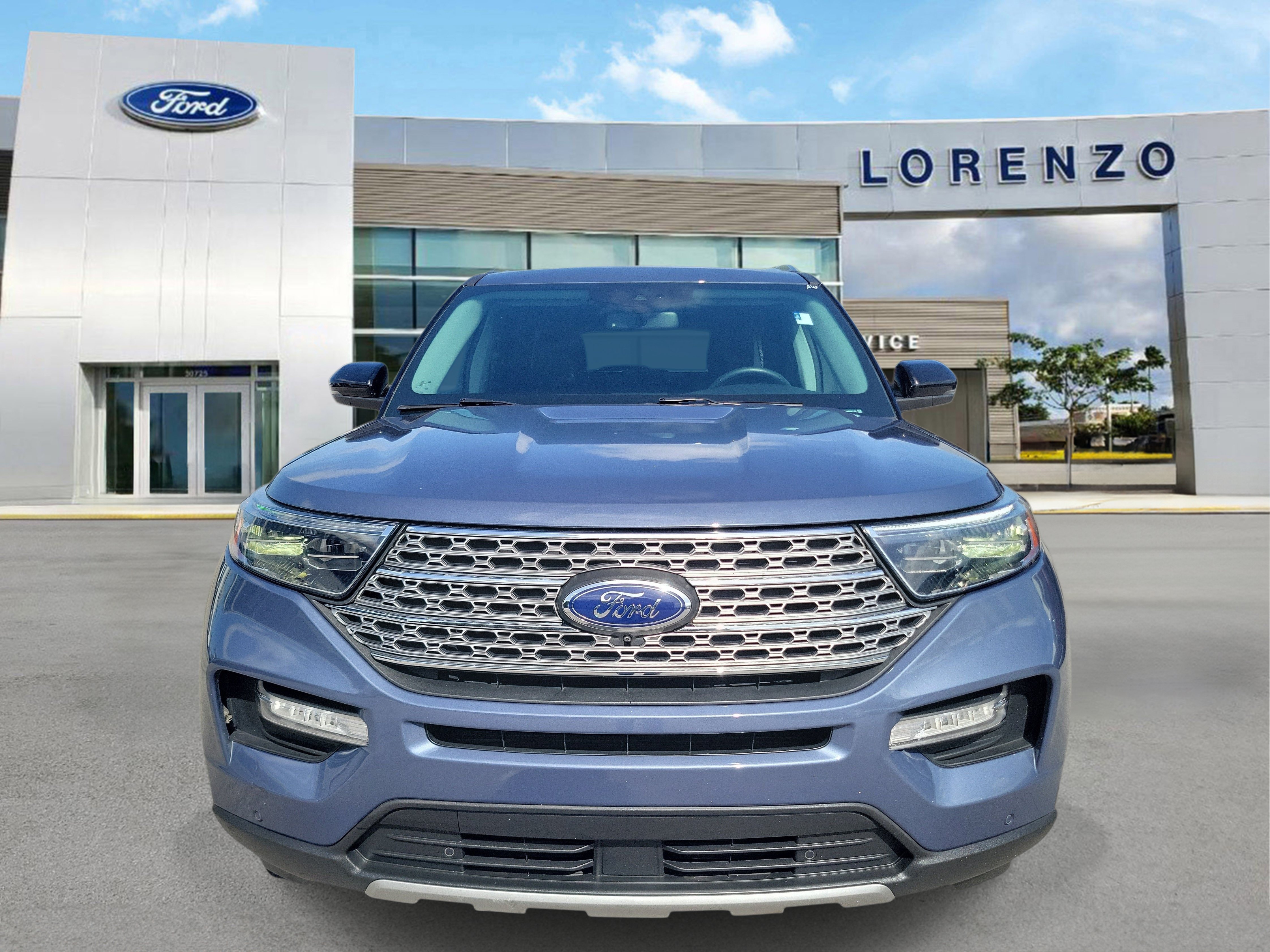 Used 2021 Ford Explorer Limited w/ Equipment Group 301A RWD image 2
