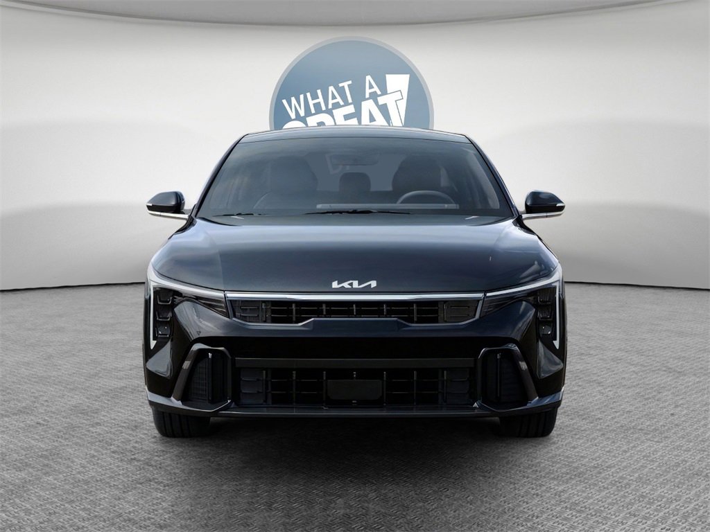 New 2025 Kia K4 GT-Line image 2
