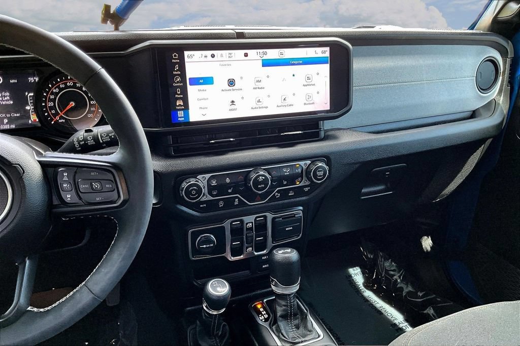 Used 2025 Jeep Wrangler Unlimited Sport AWD/4WD image 11