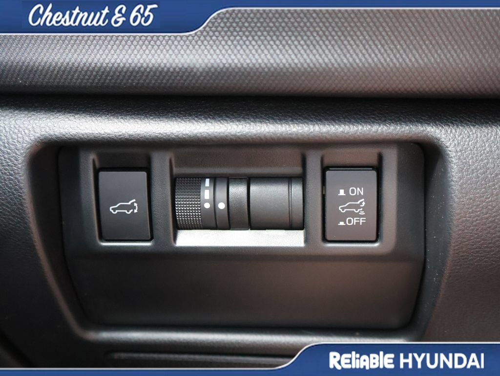 Used 2025 Subaru Forester Premium AWD/4WD image 33