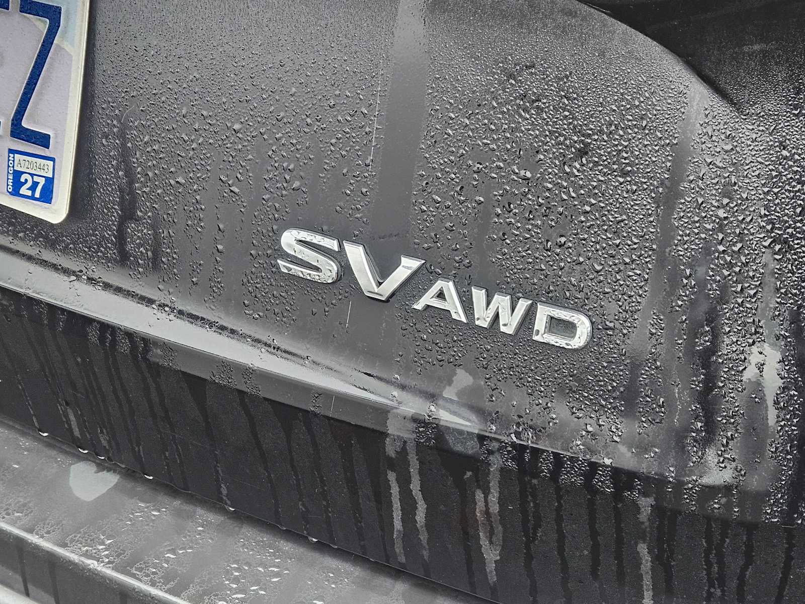 Used 2023 Nissan Rogue SV image 3