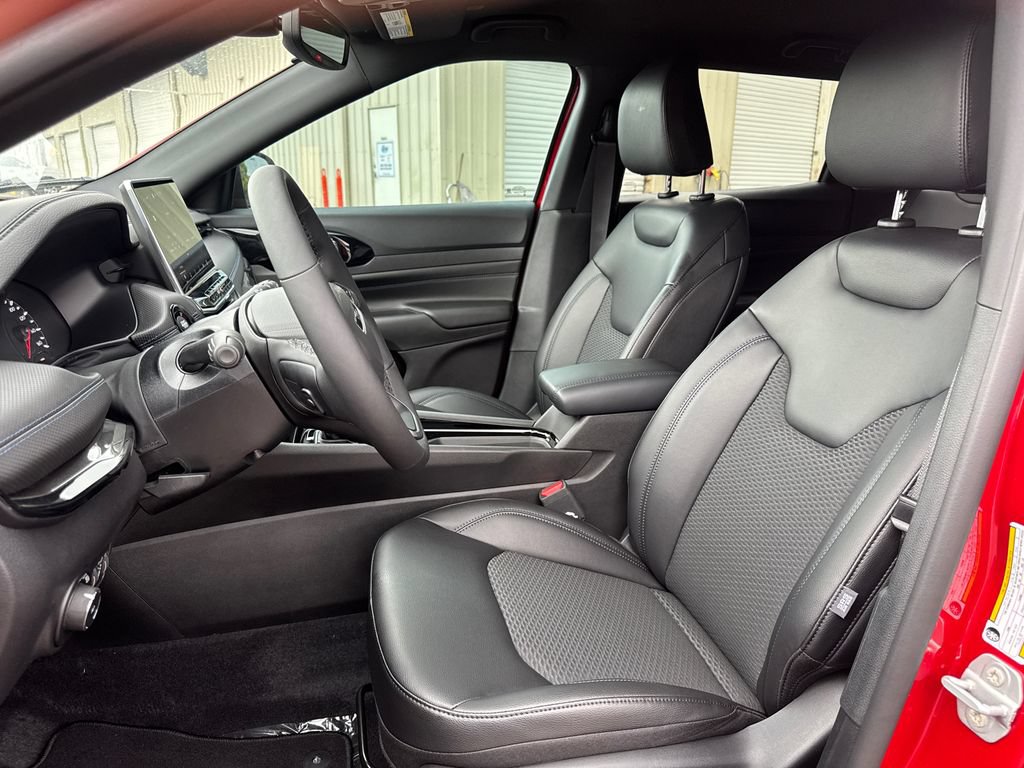 New 2026 Jeep Compass Latitude AWD/4WD image 12