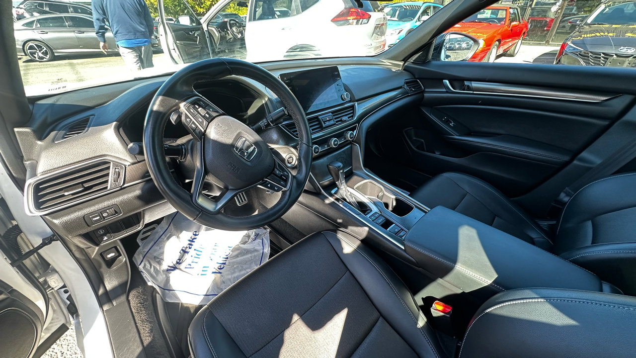 Used 2022 Honda Accord Sport image 11