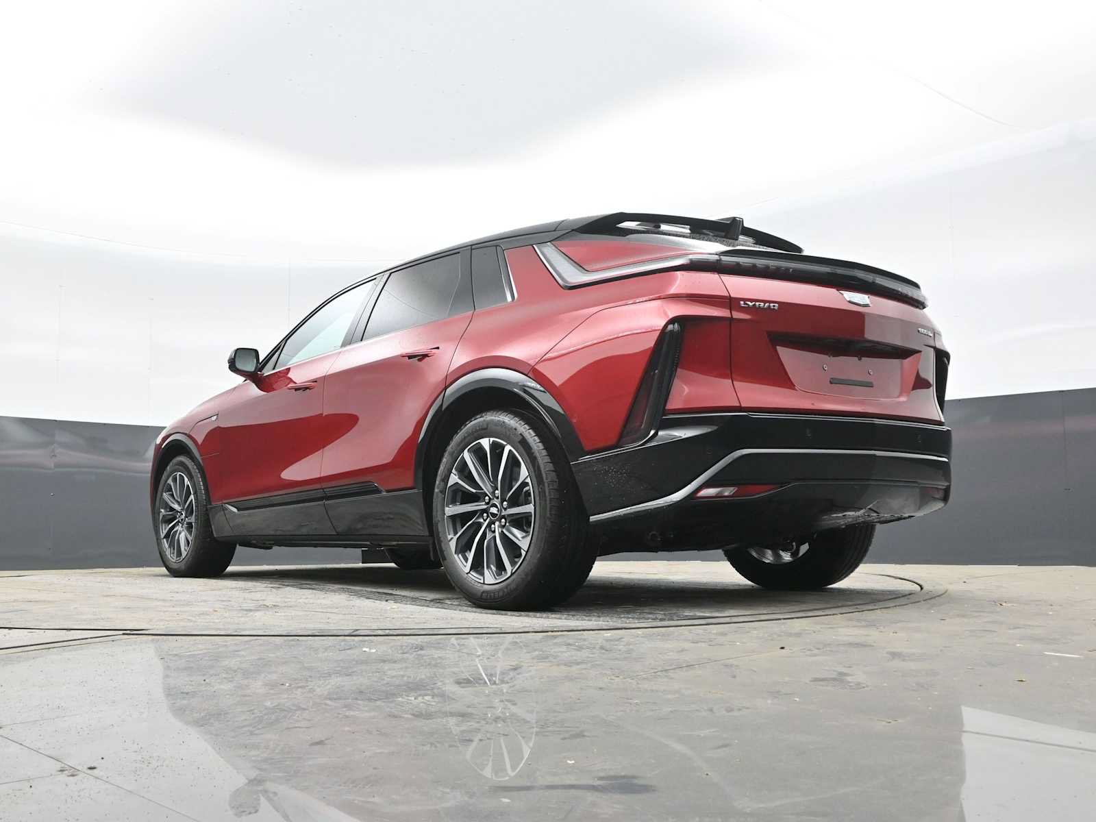 New 2025 Cadillac Lyriq Sport AWD/4WD image 38