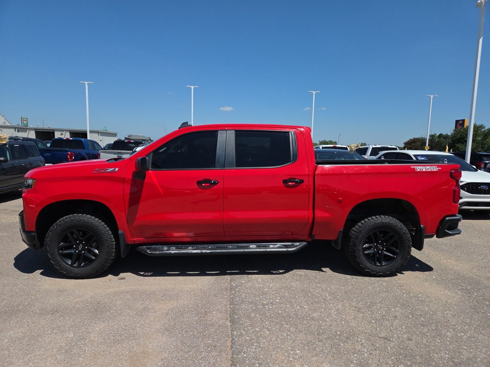 Used 2019 Chevrolet Silverado 1500 LT Trail Boss AWD/4WD image 5