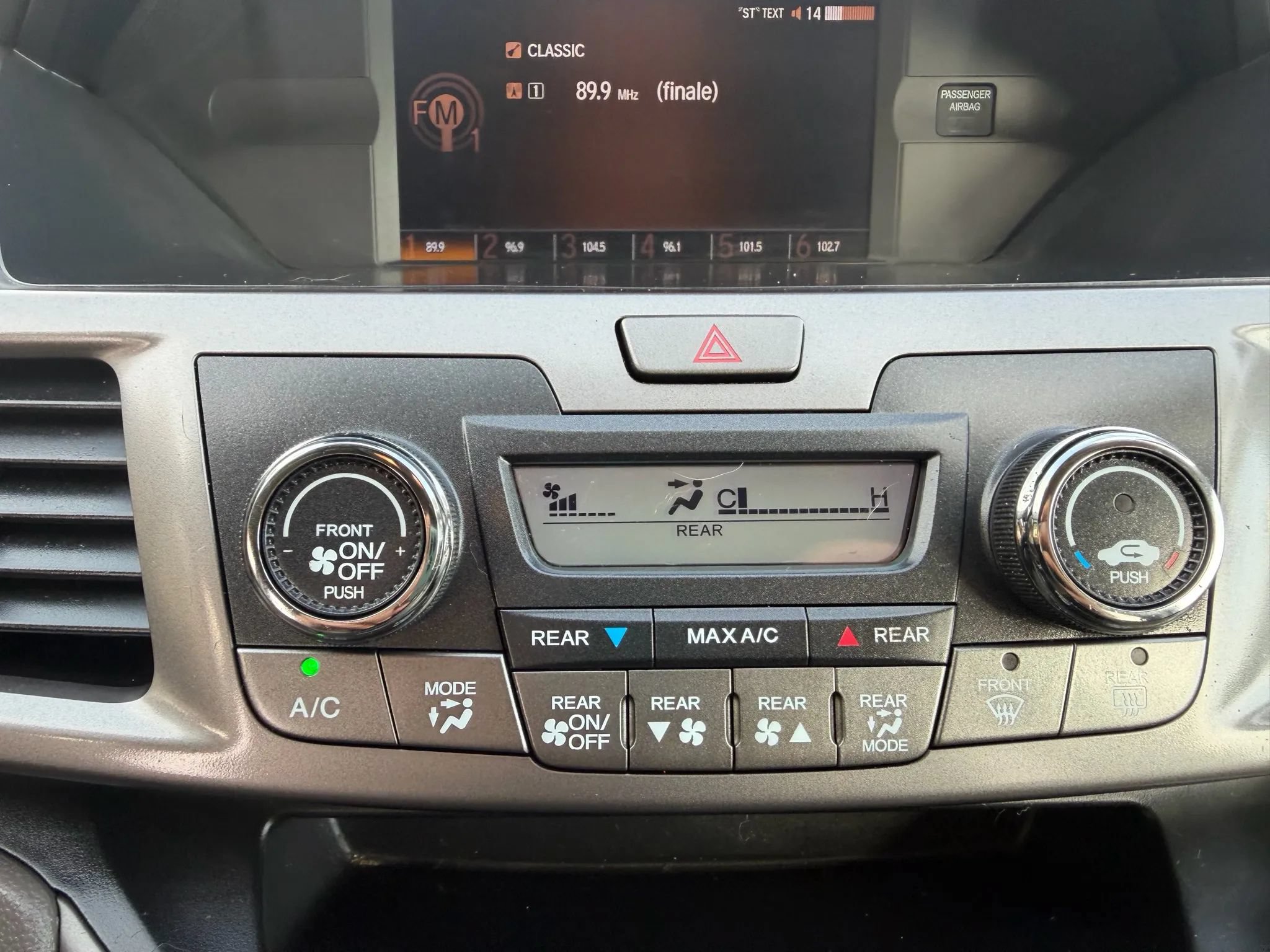 Used 2014 Honda Odyssey LX image 19
