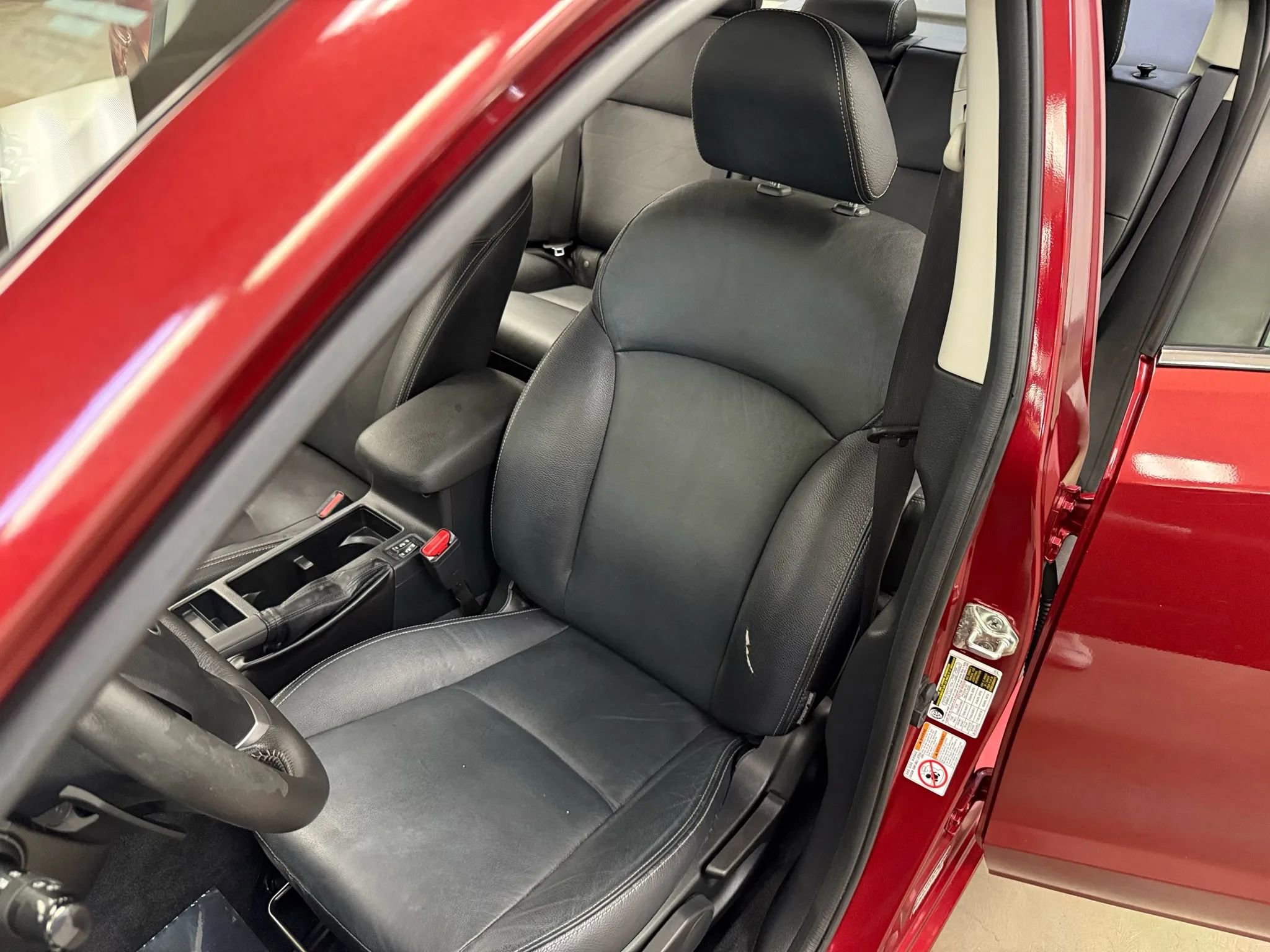 Used 2016 Subaru Impreza 2.0i Limited image 11