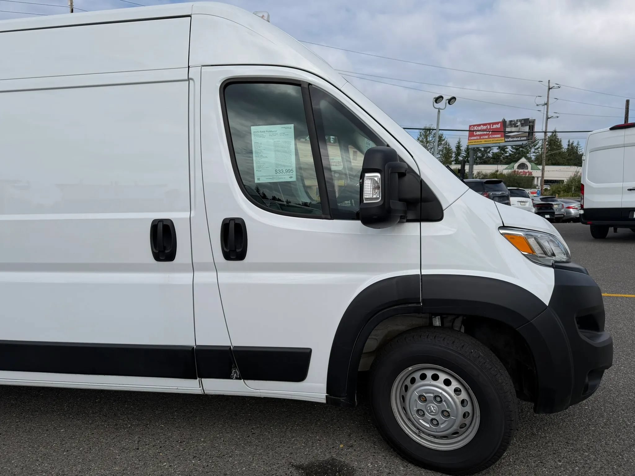 Used 2025 RAM ProMaster 2500 w/ Convenience Group FWD image 4