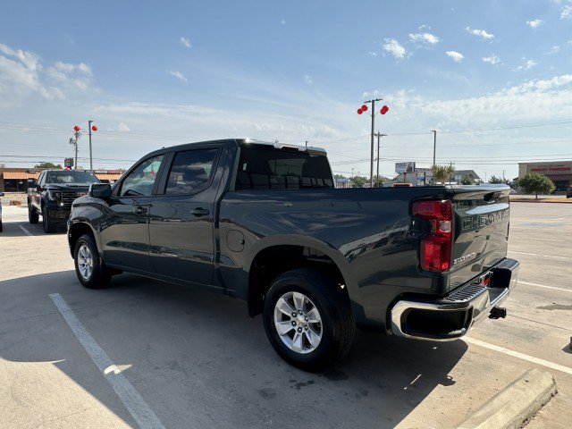 Used 2025 Chevrolet Silverado 1500 LT RWD image 9