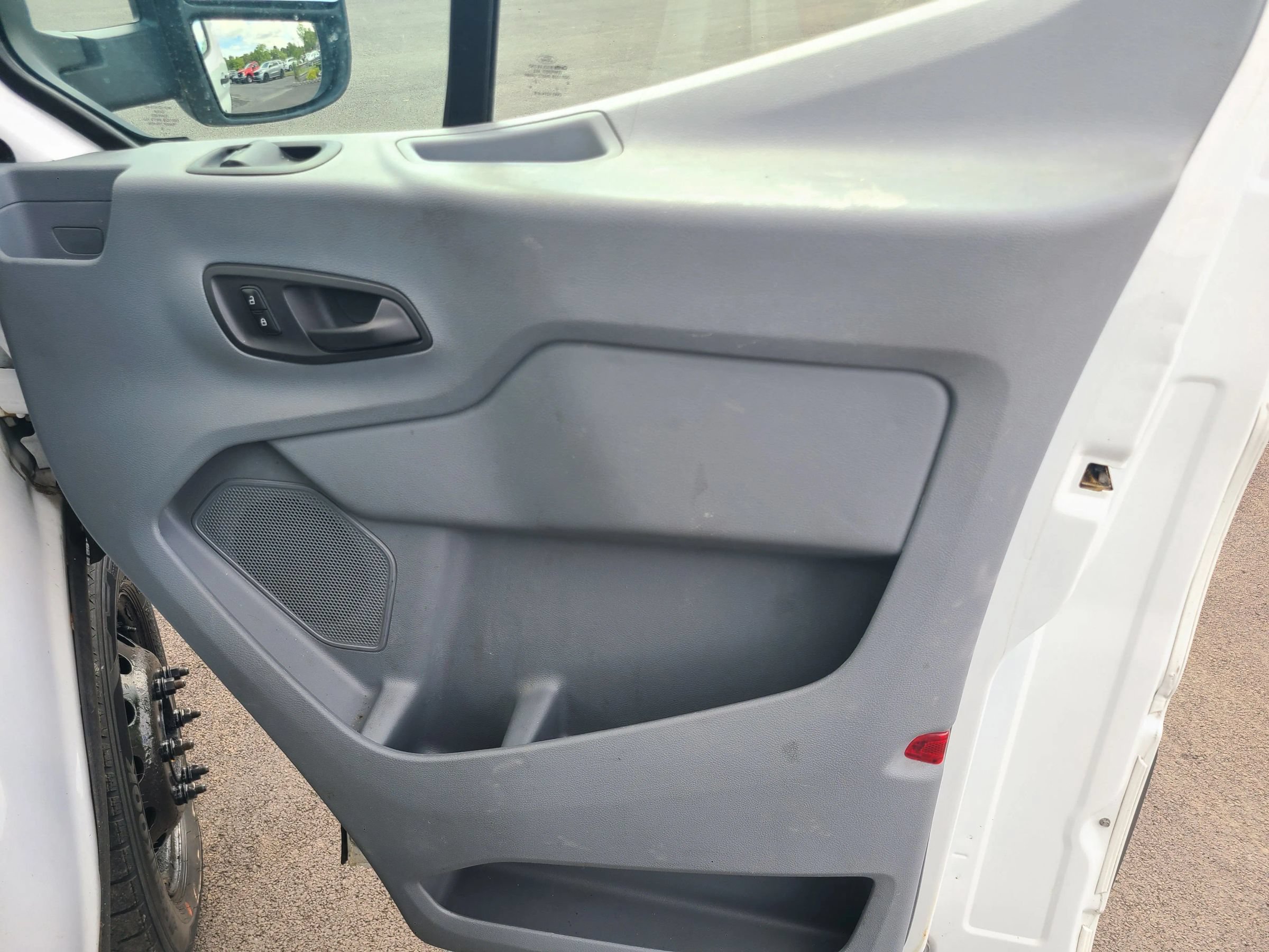 Used 2018 Ford Transit 350 148 High Roof Extended DRW RWD image 27