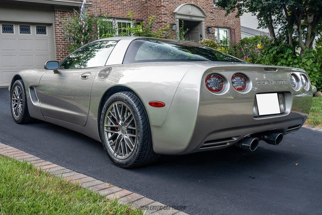 Used 2000 Chevrolet Corvette Coupe RWD image 6