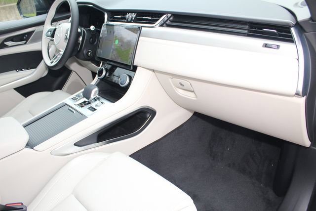 New 2026 Jaguar F-PACE R-Dynamic S image 24