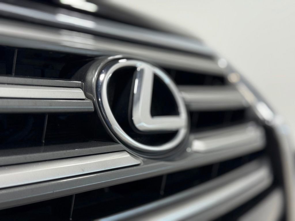 Used 2016 Lexus GX 460 w/ Navigation Package image 35
