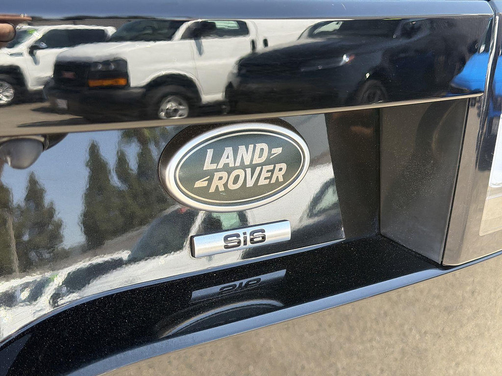 Used 2017 Land Rover Discovery SE AWD/4WD image 32