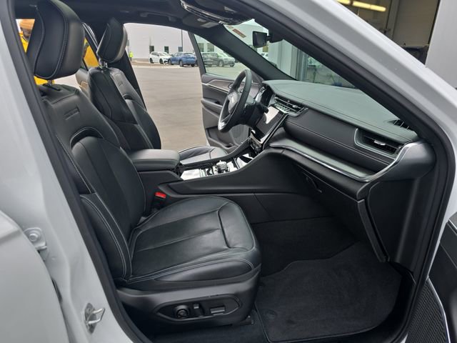 Used 2023 Jeep Grand Cherokee L Overland image 20