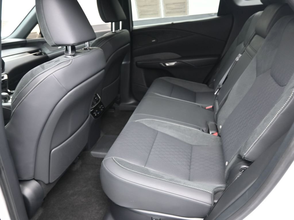 Used 2025 Lexus RX 450h AWD w/ Convenience Package image 11