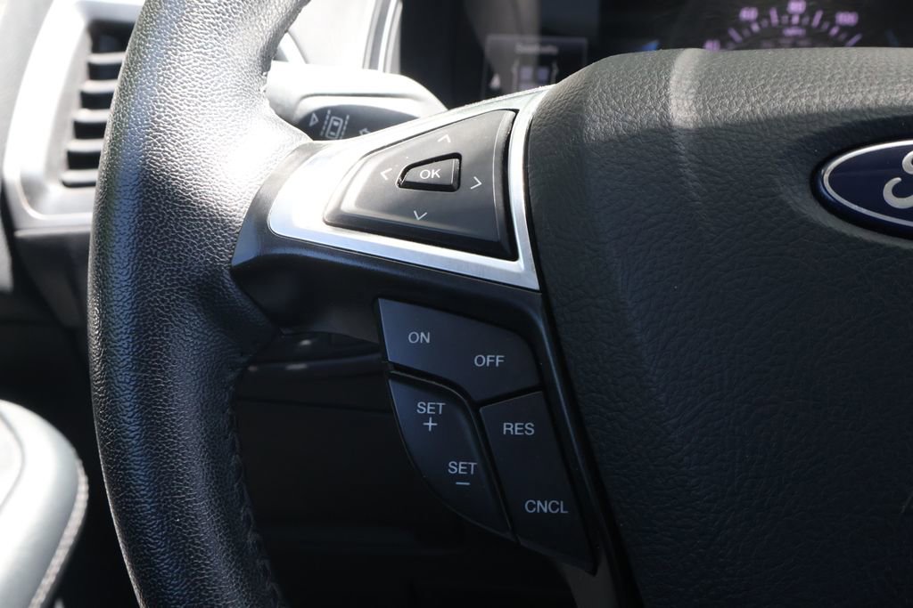 Used 2024 Ford Edge SEL AWD/4WD image 29